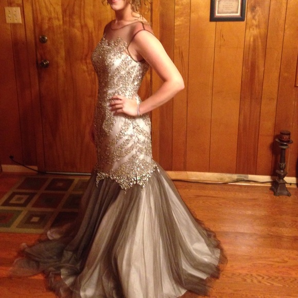 Dresses & Skirts - Prom Dress